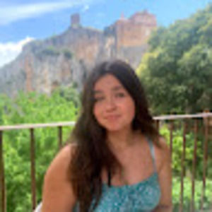 Meet your Posher, Emilie